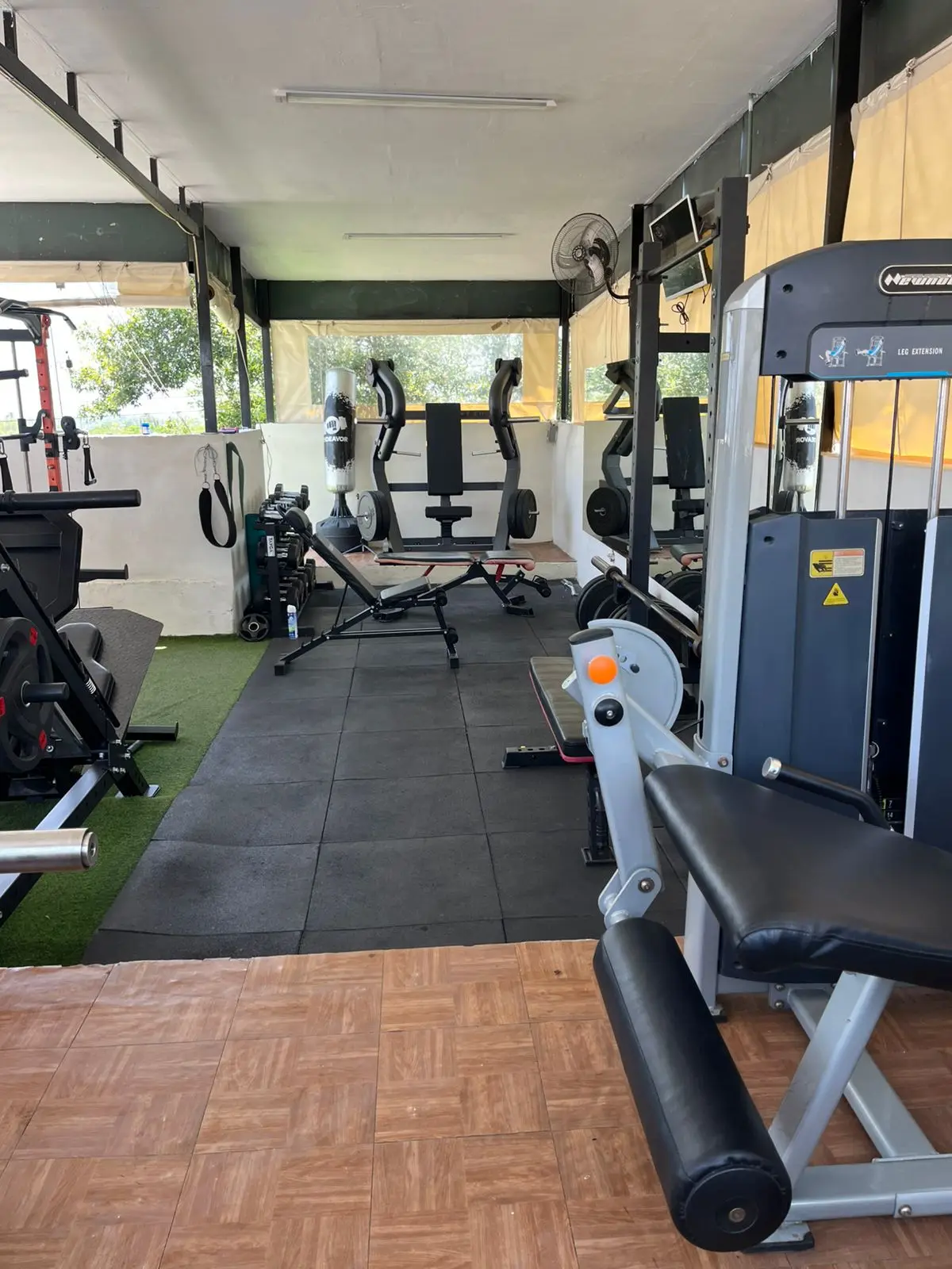 Equipo de fuerza en AQ Box y Gym, Guadalupe